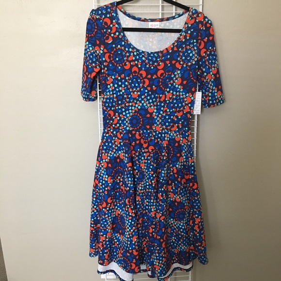 LuLaRoe Dresses & Skirts - LuLaRoe Nicole Dress Beautiful NWT Large